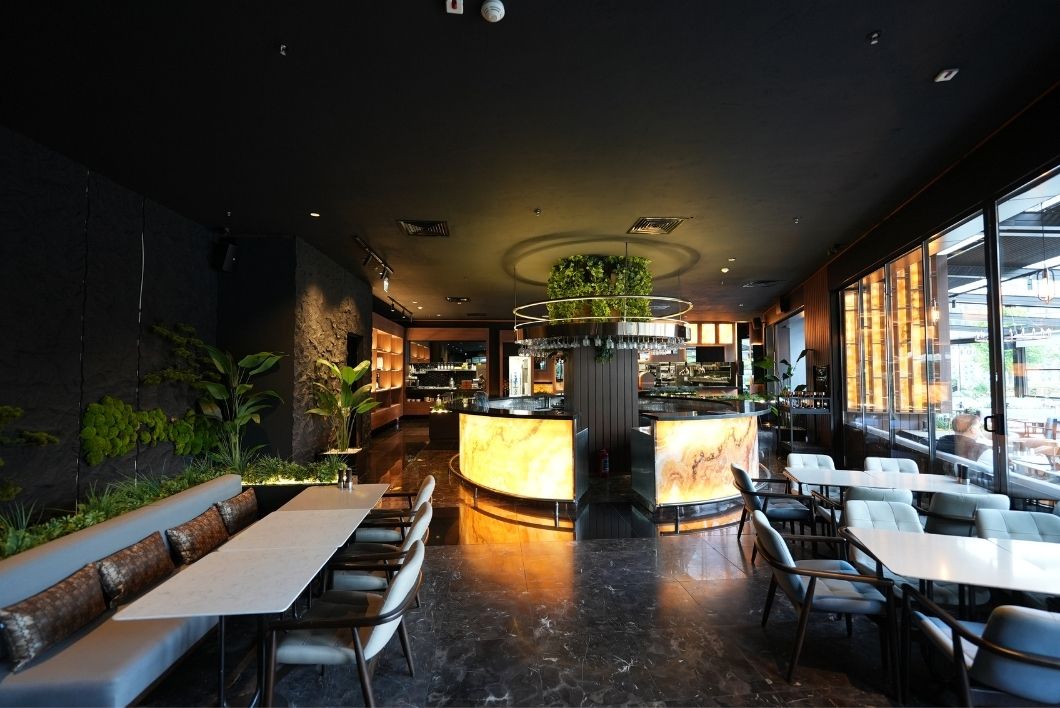 date mekanı almora lounge
